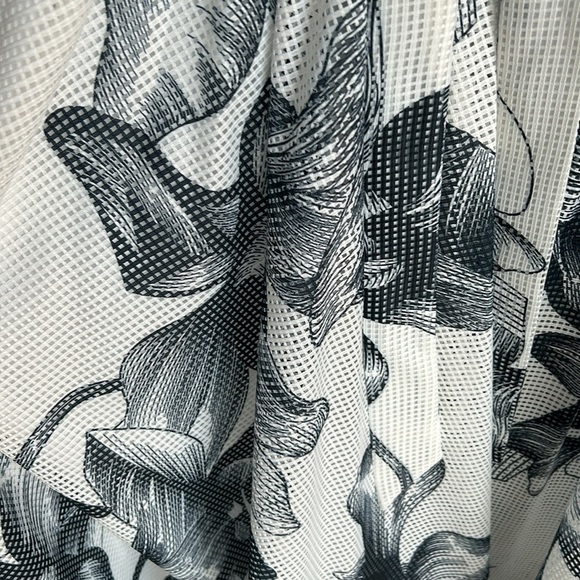 REAL NYC MARKET Women's Black & White Floral Print Tie Waist Maxi Skirt Size S - Picture 2 of 8